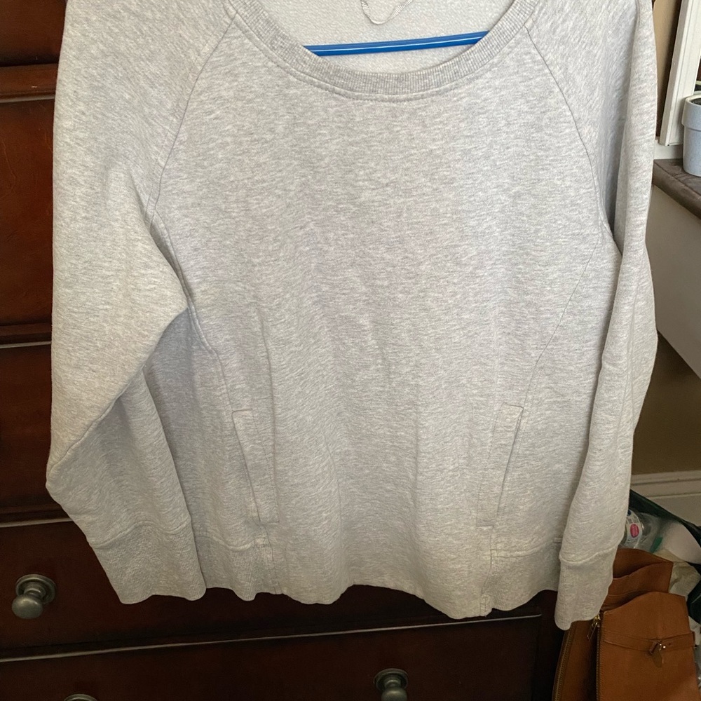Lululemon Sweat Shirt